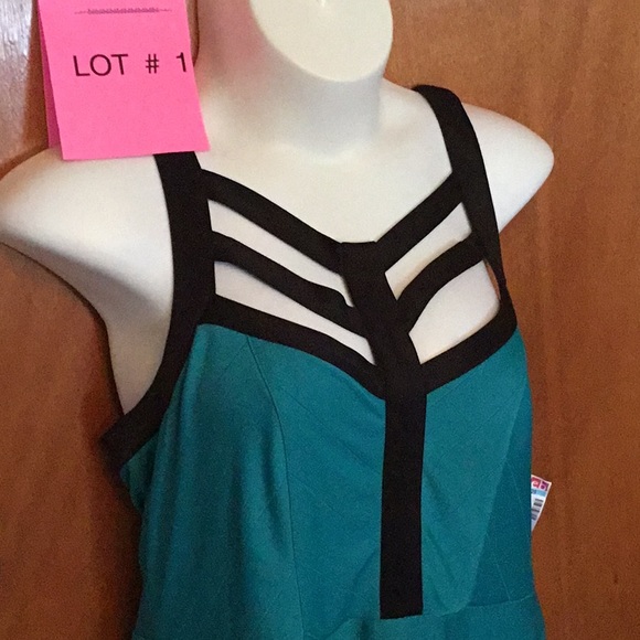 Deb Dresses & Skirts - Ladies size 20 teal colored dress from DEB NWT